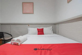 RedDoorz at Arwiga Hotel near RS Hasan Sadikin Bandung